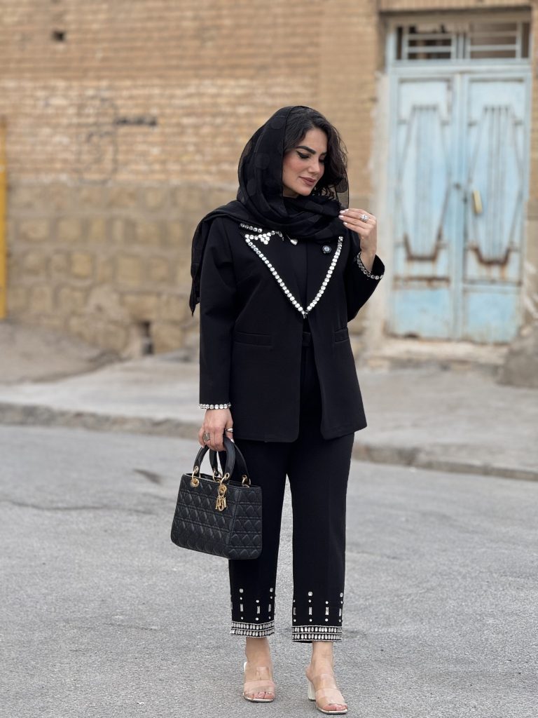 ست کت و شلوار کرپ گاباردین جواهردوزی | ست کد 1426